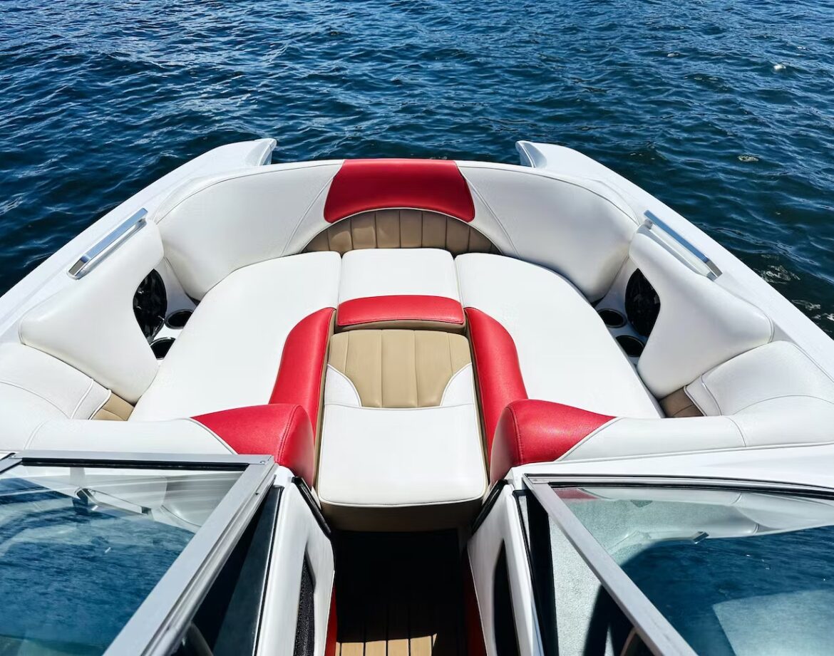 -boatBack
