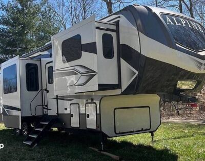 ALPINE FIFTH WHEEL M-3712 KB